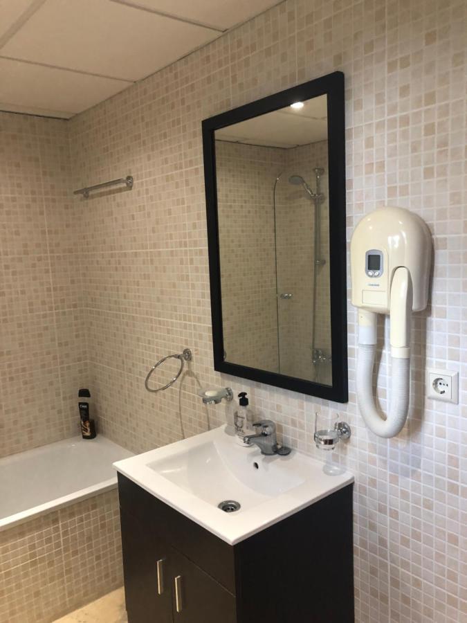 Fantastico Apartamento Con Vistas Al Mar Zona Club La Costa Castillo Фуeнхирола Екстериор снимка