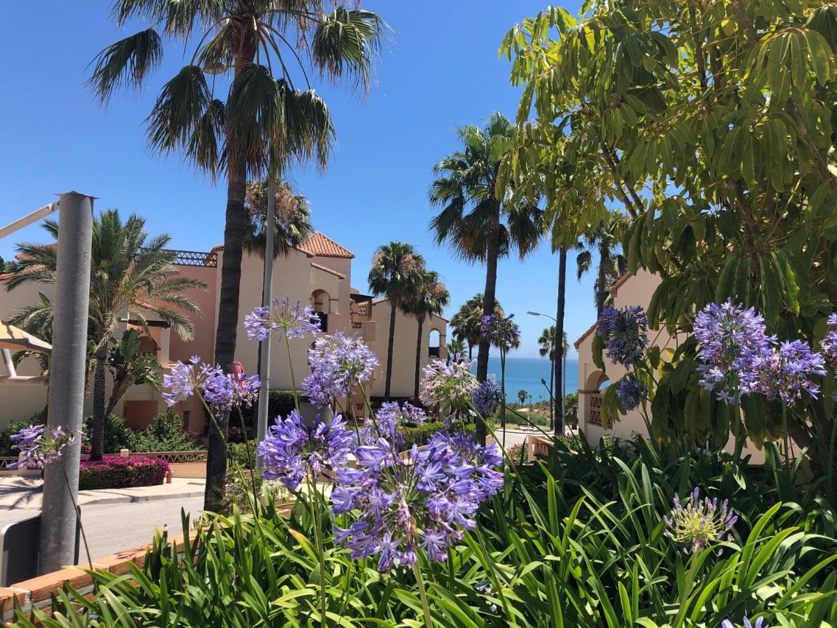 Fantastico Apartamento Con Vistas Al Mar Zona Club La Costa Castillo Фуeнхирола Екстериор снимка