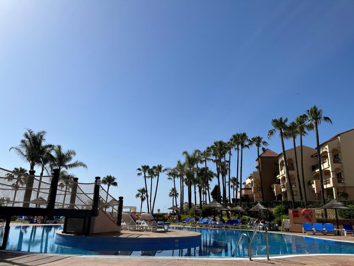 Fantastico Apartamento Con Vistas Al Mar Zona Club La Costa Castillo Фуeнхирола Екстериор снимка