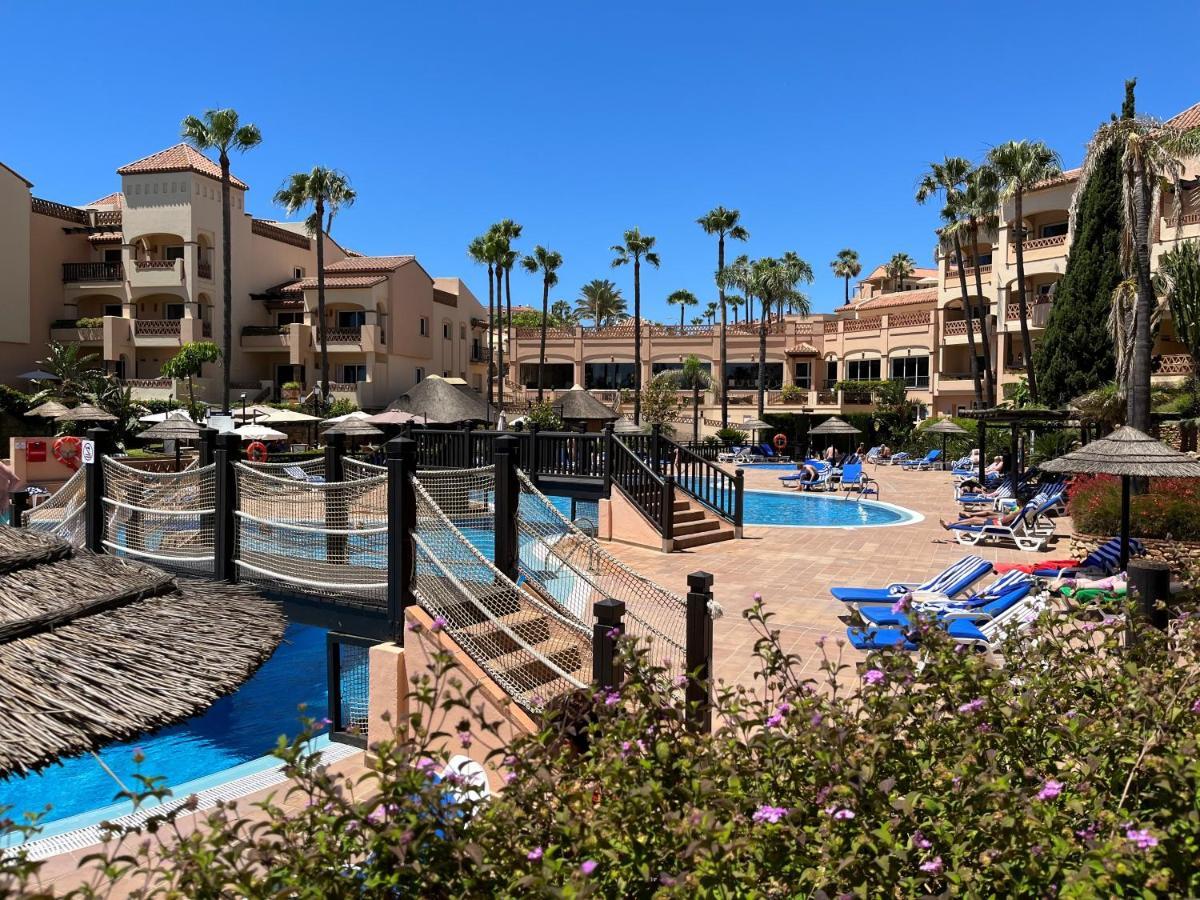 Fantastico Apartamento Con Vistas Al Mar Zona Club La Costa Castillo Фуeнхирола Екстериор снимка