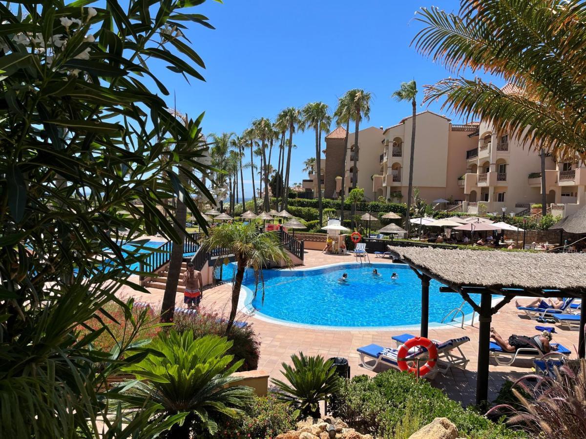Fantastico Apartamento Con Vistas Al Mar Zona Club La Costa Castillo Фуeнхирола Екстериор снимка