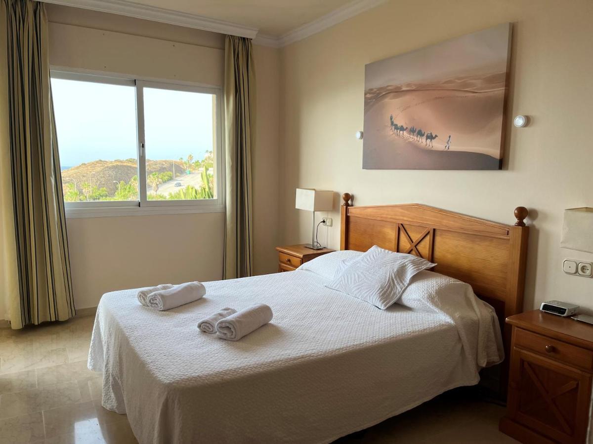 Fantastico Apartamento Con Vistas Al Mar Zona Club La Costa Castillo Фуeнхирола Екстериор снимка