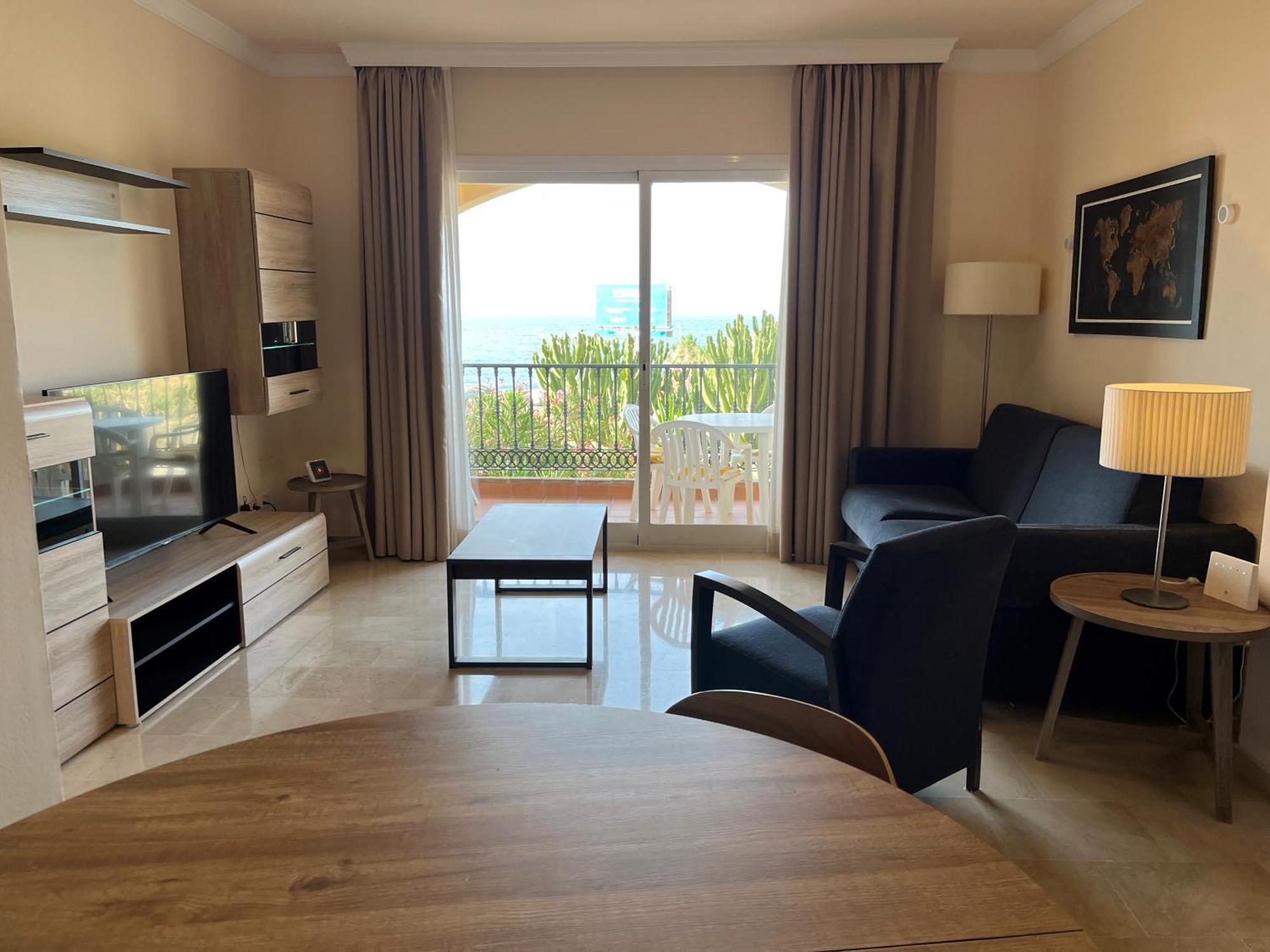 Fantastico Apartamento Con Vistas Al Mar Zona Club La Costa Castillo Фуeнхирола Екстериор снимка